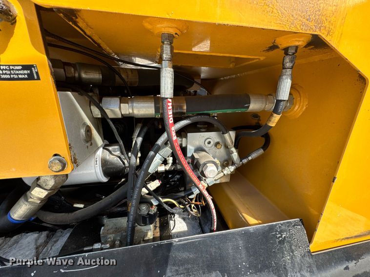 image for item DO0876 2013 Vermeer D24X40 II directional boring unit