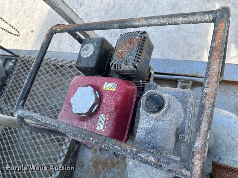 image for item DO0878 2007 International 9400i SBA flatbed truck with mud mixing system