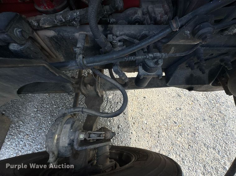 image for item DO0878 2007 International 9400i SBA flatbed truck with mud mixing system