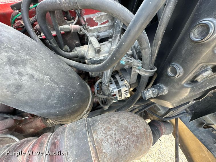 image for item DO0878 2007 International 9400i SBA flatbed truck with mud mixing system