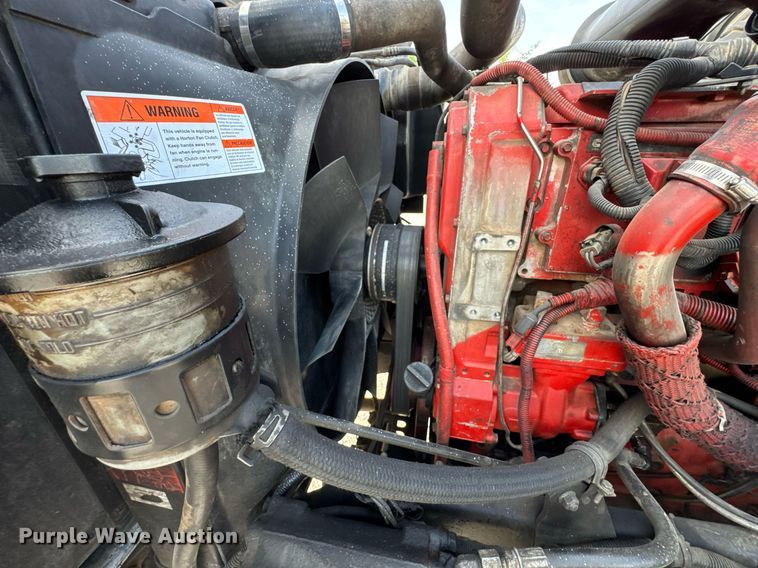 image for item DO0878 2007 International 9400i SBA flatbed truck with mud mixing system