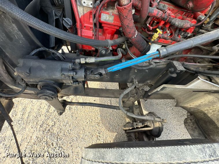 image for item DO0878 2007 International 9400i SBA flatbed truck with mud mixing system