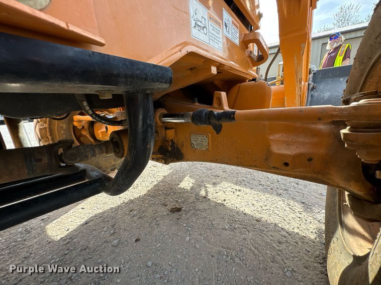 image for item DO0879 2014 Case 580 Super N backhoe