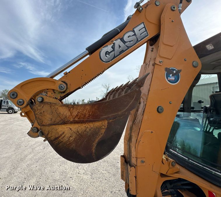 image for item DO0879 2014 Case 580 Super N backhoe