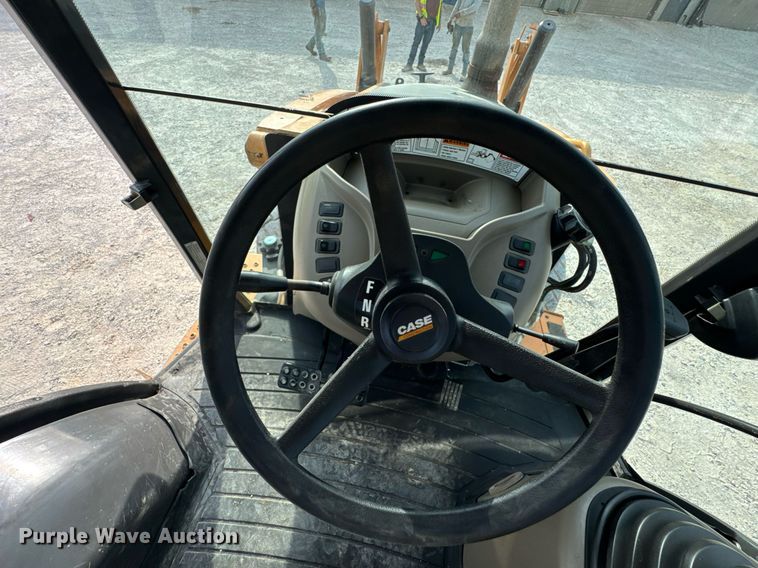 image for item DO0879 2014 Case 580 Super N backhoe