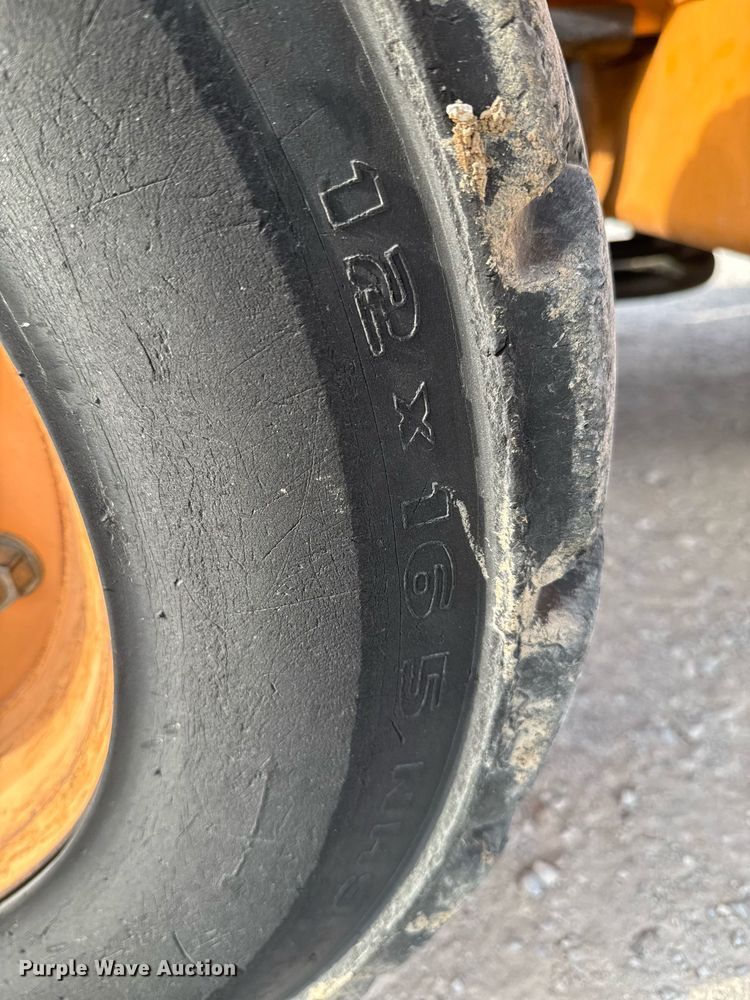 image for item DO0879 2014 Case 580 Super N backhoe