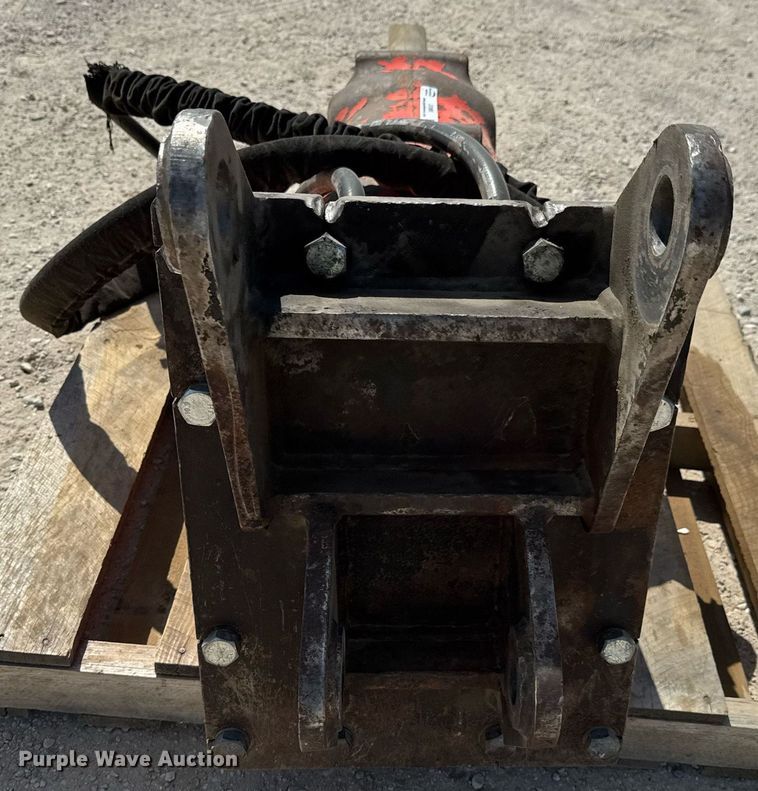 image for item DO0880 Air Hammer AH-V2 breaker