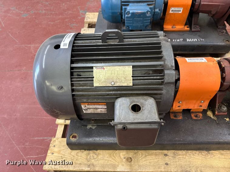 image for item DO0912 (2) centrifugal pumps