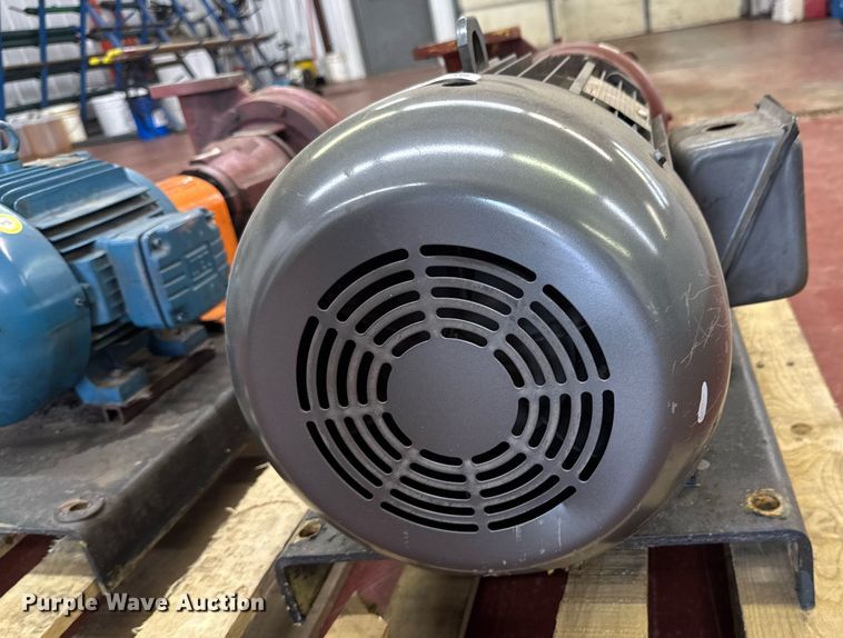 image for item DO0912 (2) centrifugal pumps