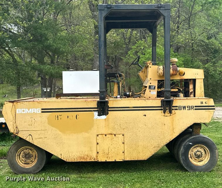 image for item DO0922 Bomag BW9R pneumatic roller