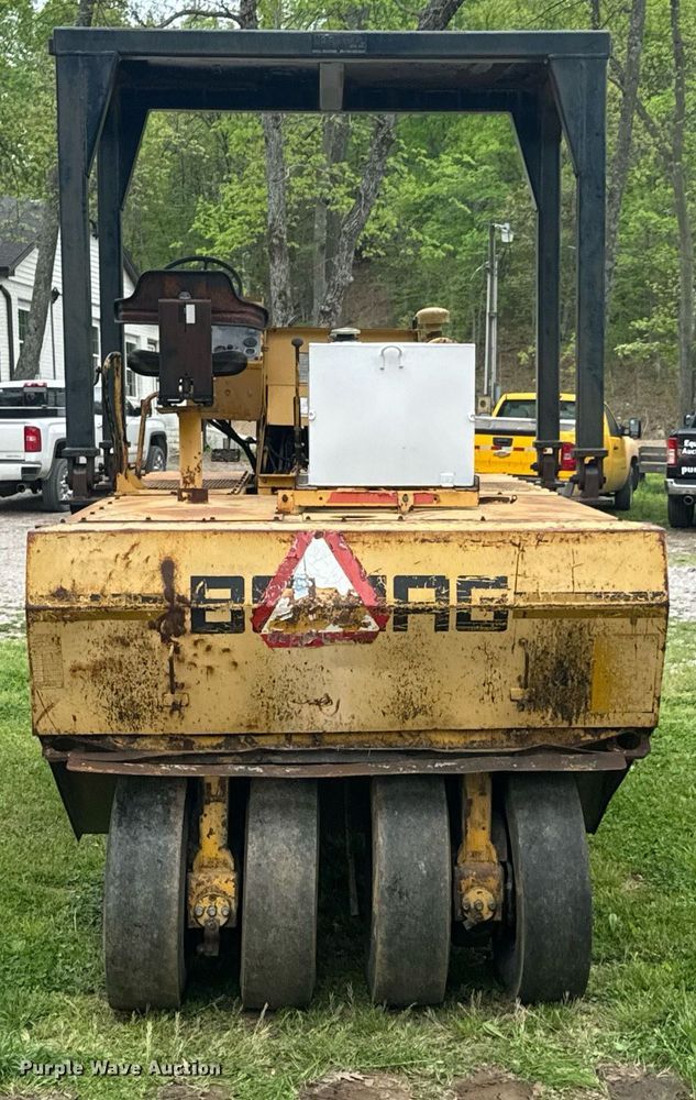 image for item DO0922 Bomag BW9R pneumatic roller