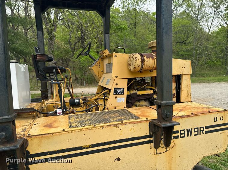 image for item DO0922 Bomag BW9R pneumatic roller