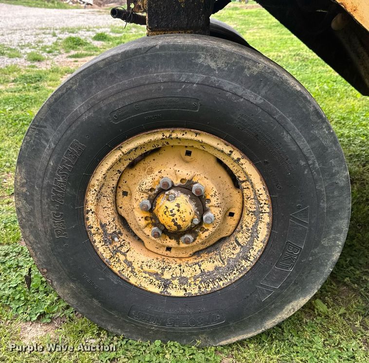 image for item DO0922 Bomag BW9R pneumatic roller