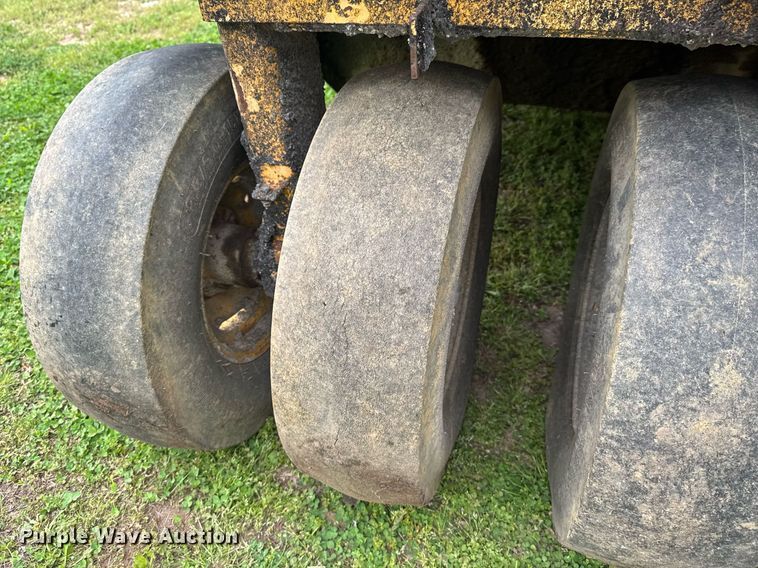 image for item DO0922 Bomag BW9R pneumatic roller