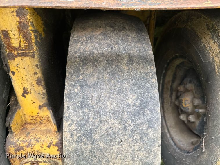 image for item DO0922 Bomag BW9R pneumatic roller