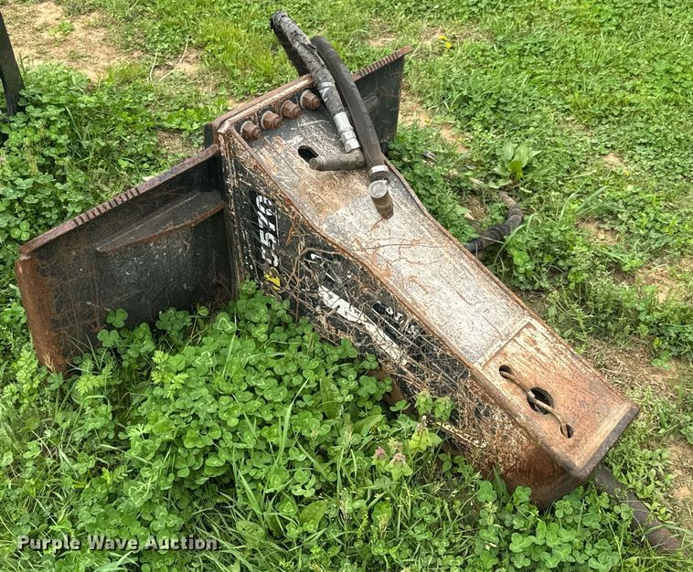 image for item DO0924 Whitestar B5570 skid steer breaker