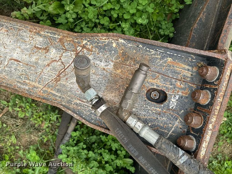 image for item DO0924 Whitestar B5570 skid steer breaker