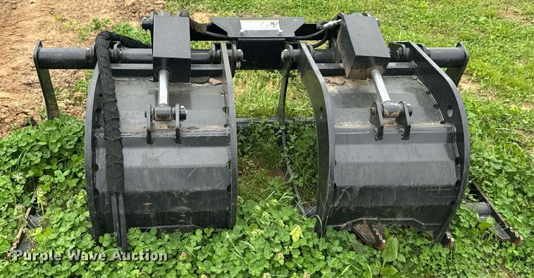 image for item DO0925 Terra Force YRG074 skid steer grapple bucket