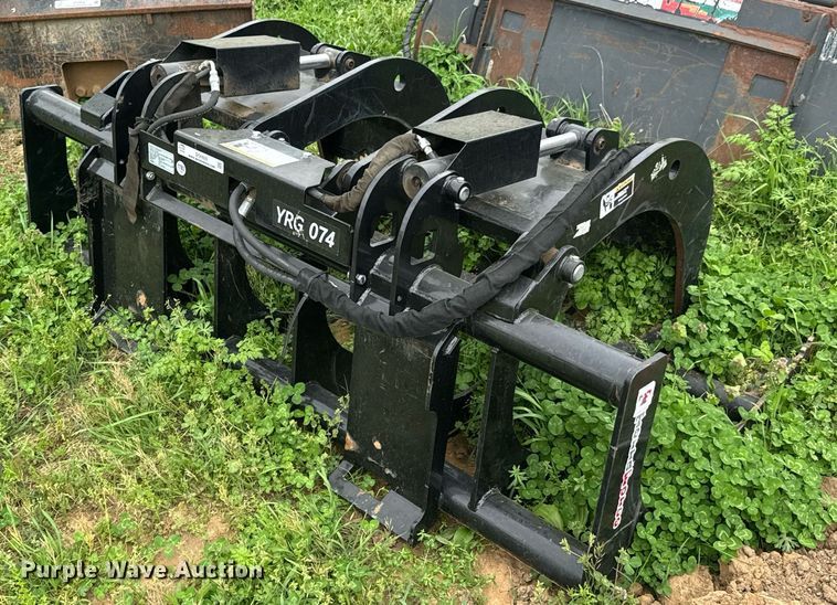 image for item DO0925 Terra Force YRG074 skid steer grapple bucket