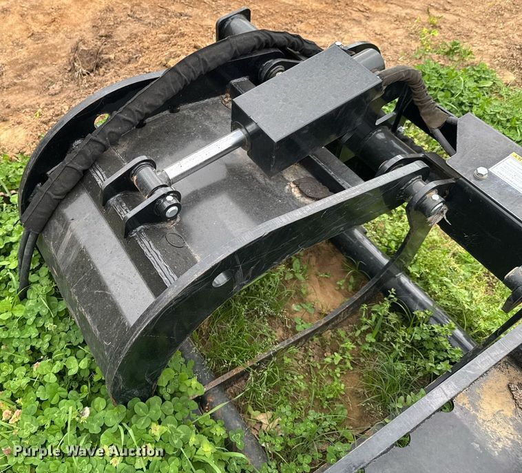 image for item DO0925 Terra Force YRG074 skid steer grapple bucket