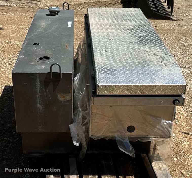 image for item DO0930 Automotive parts and accessories