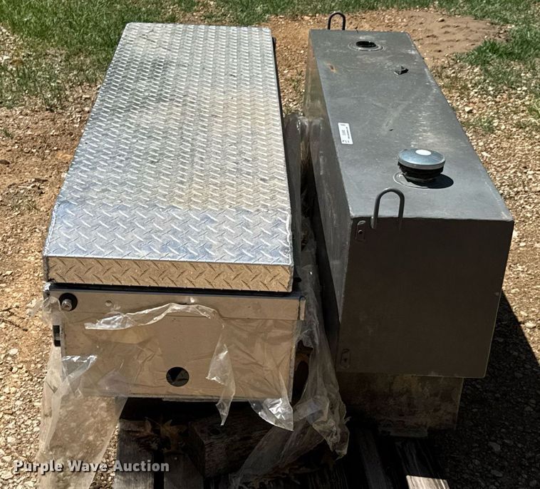 image for item DO0930 Automotive parts and accessories