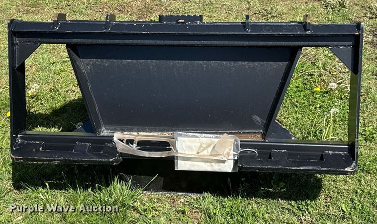 image for item DO0936 Titan skid steer stump bucket