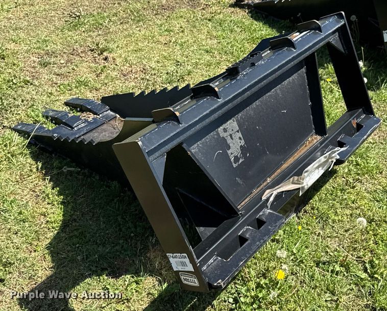 image for item DO0937 Titan skid steer stump bucket