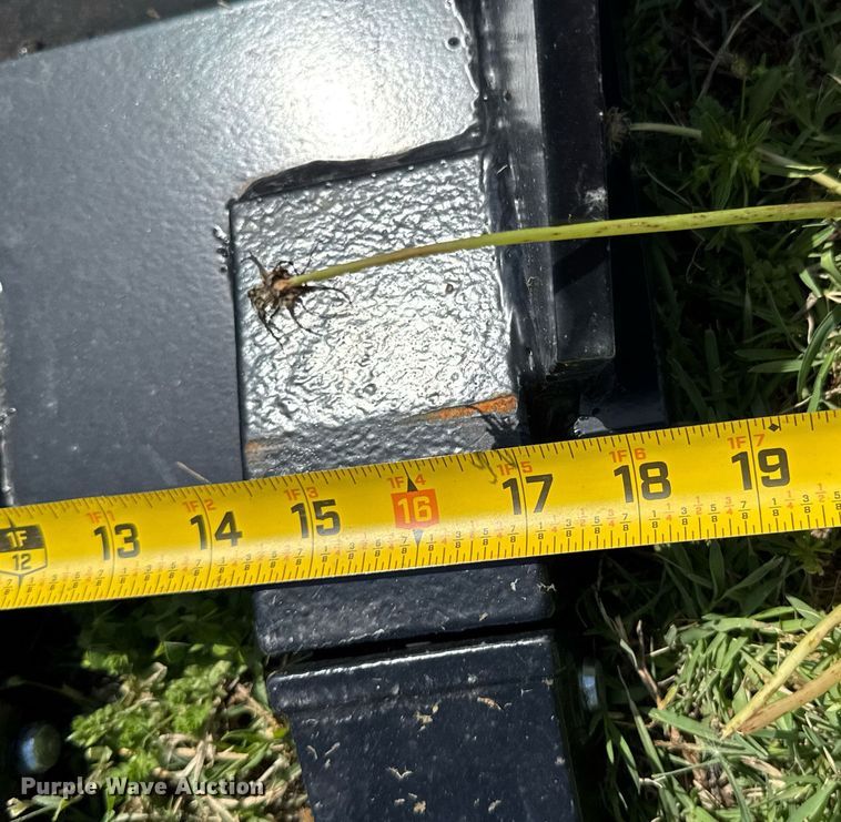 image for item DO0937 Titan skid steer stump bucket