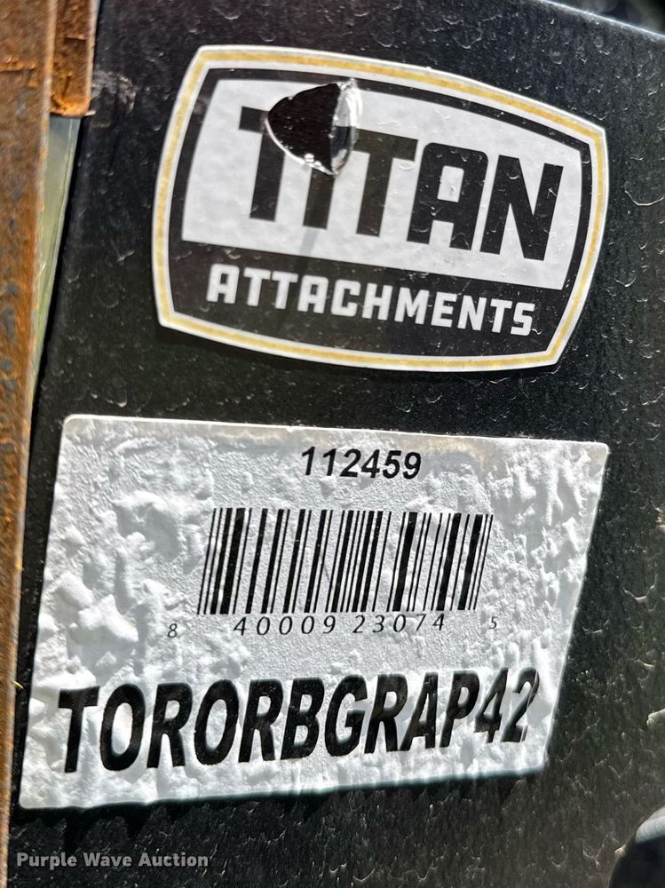 image for item DO0938 Titan skid steer grapple bucket