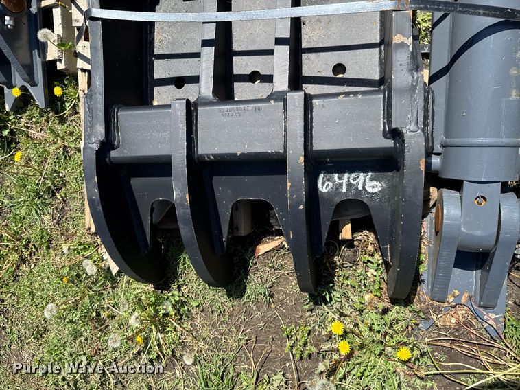 image for item DO0940 Caterpillar hydraulic thumb