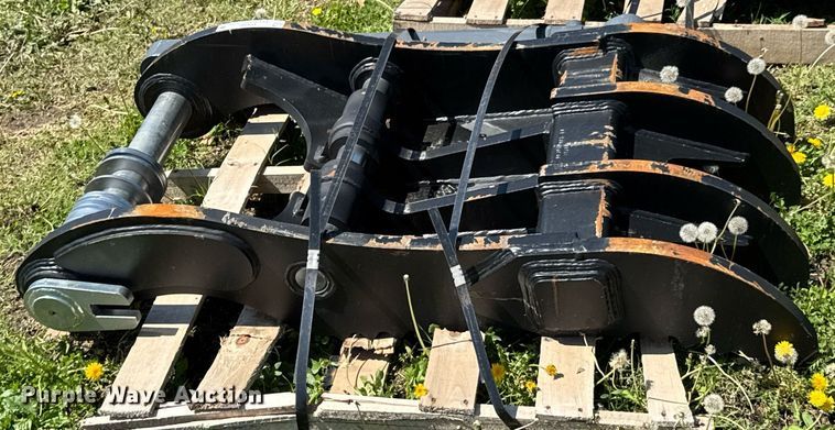 image for item DO0941 Caterpillar hydraulic thumb