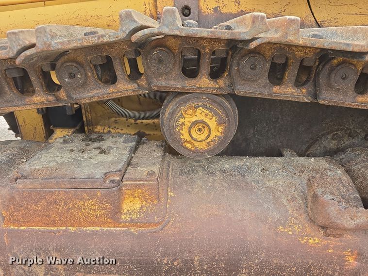 image for item DO7916 1982 Caterpillar 963 track loader