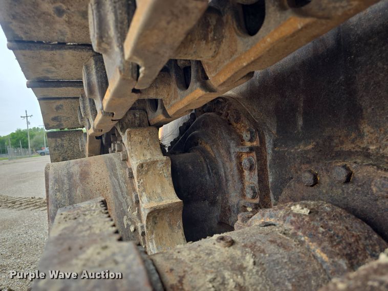 image for item DO7916 1982 Caterpillar 963 track loader