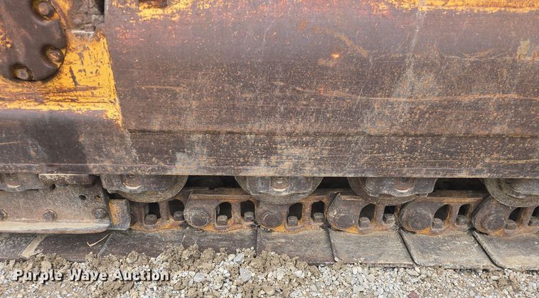 image for item DO7916 1982 Caterpillar 963 track loader