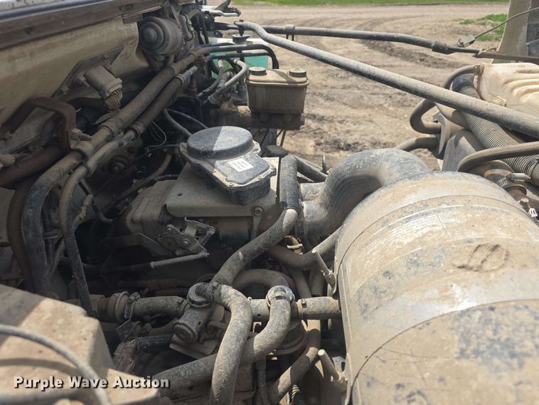 image for item DO7924 1998 Ford F700 dump truck