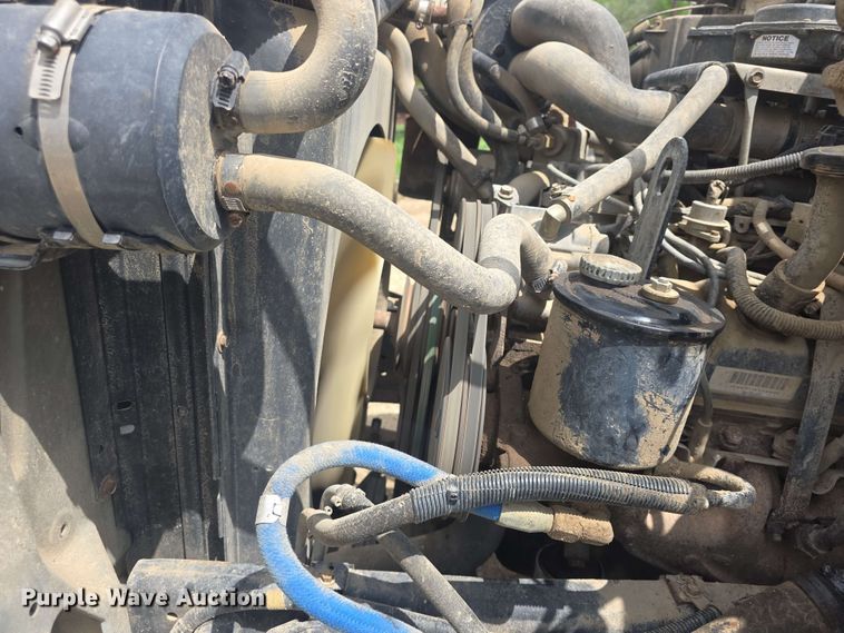 image for item DO7924 1998 Ford F700 dump truck