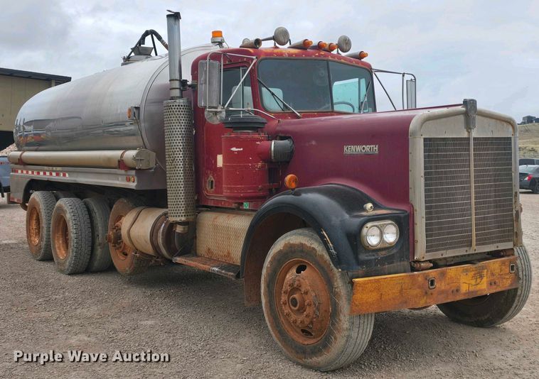 image for item DP3578 1979 Kenworth W900 water truck