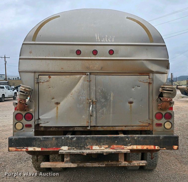 image for item DP3578 1979 Kenworth W900 water truck