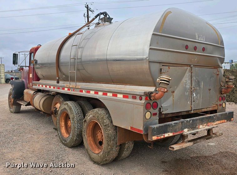 image for item DP3578 1979 Kenworth W900 water truck