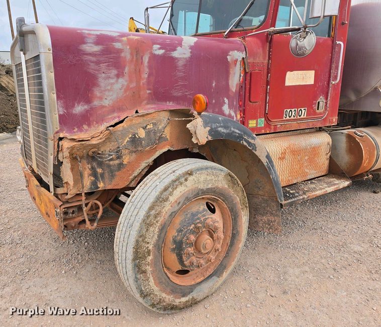 image for item DP3578 1979 Kenworth W900 water truck