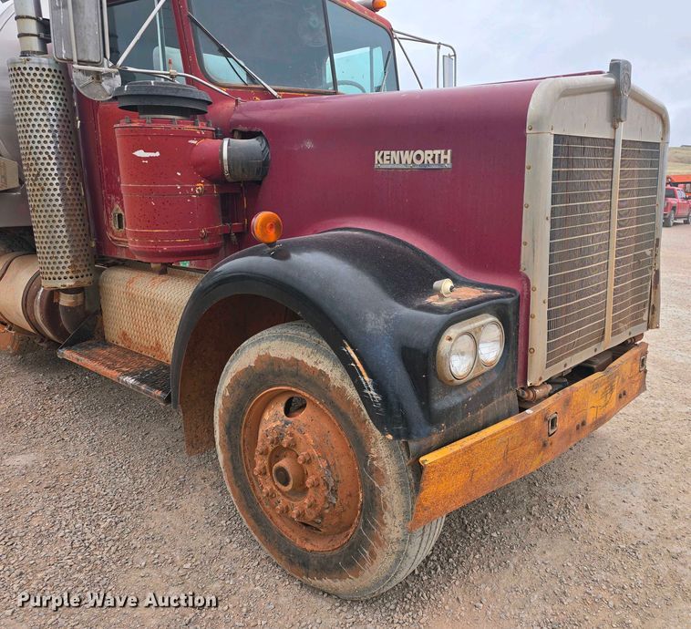 image for item DP3578 1979 Kenworth W900 water truck
