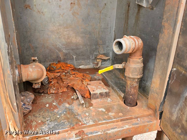 image for item DP3578 1979 Kenworth W900 water truck