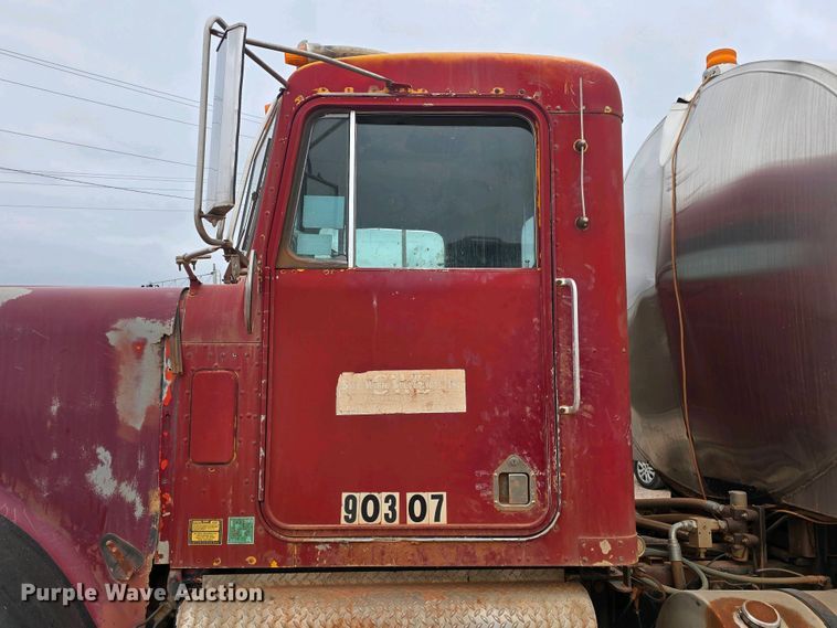 image for item DP3578 1979 Kenworth W900 water truck