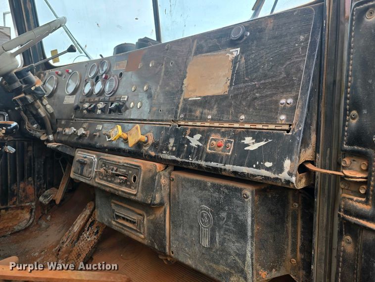 image for item DP3578 1979 Kenworth W900 water truck