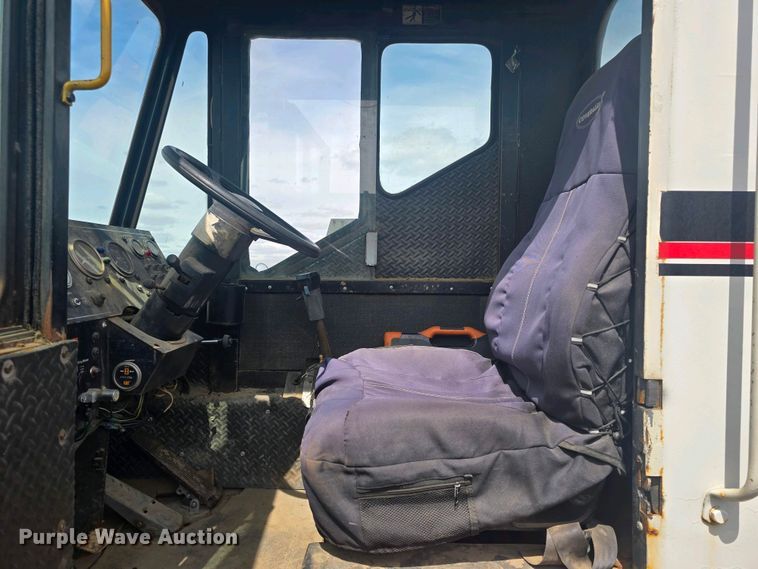 image for item DP3581 1983 FMC Link-Belt HTC-1055 crane