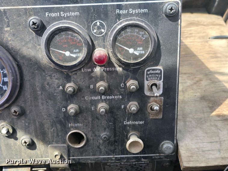 image for item DP3581 1983 FMC Link-Belt HTC-1055 crane