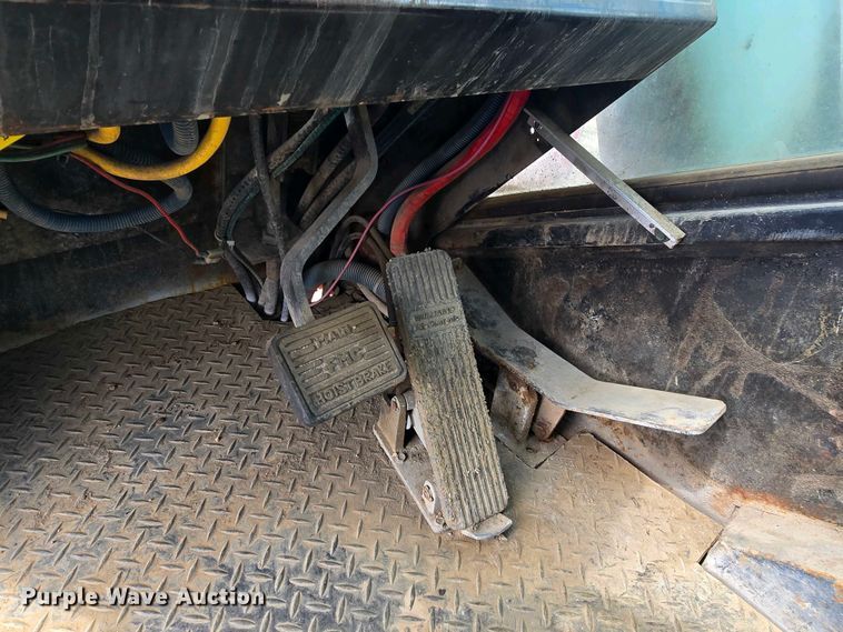 image for item DP3581 1983 FMC Link-Belt HTC-1055 crane