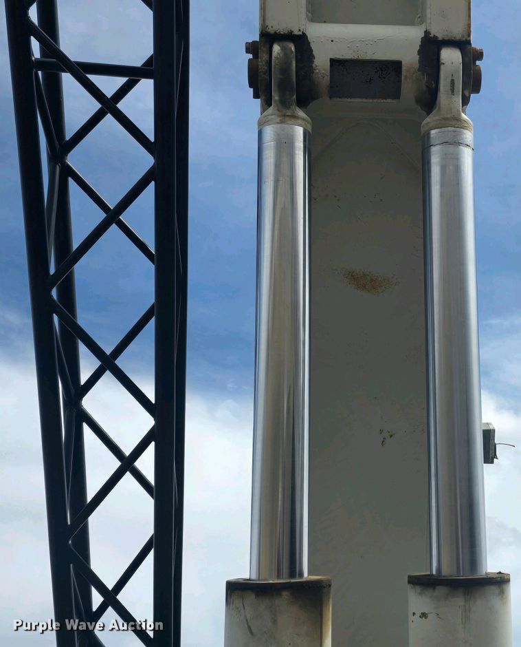 image for item DP3581 1983 FMC Link-Belt HTC-1055 crane