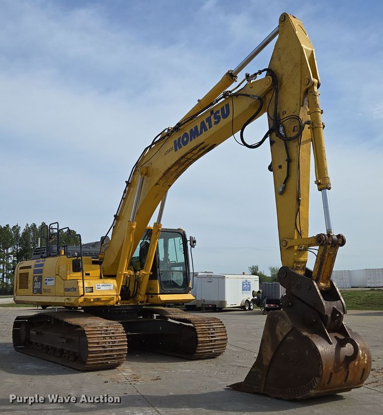 image for item DP6352 2017 Komatsu PC360LC-11 excavator